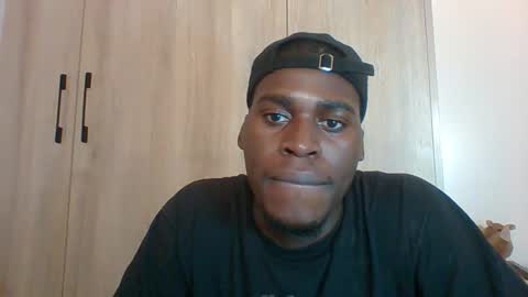 Snapshot of fuck_buoy chatting on November 2025 07:47:01 PM Prince online show from November 2025 07:47:01 PM