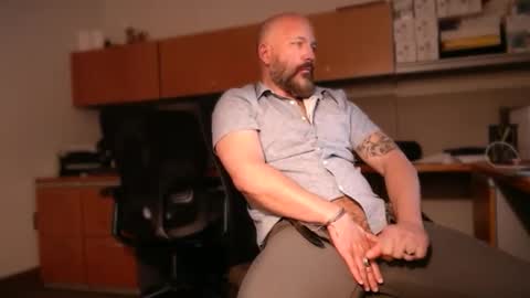 Snapshot of fuckadilf chatting on December 2024 05:33:01 PM fuckadilf online show from December 2024 05:33:01 PM