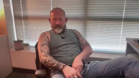 Snapshot of fuckadilf chatting on April 2026 02:56:01 PM fuckadilf online show from April 2026 02:56:01 PM