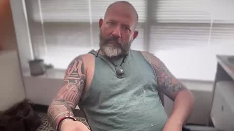 Snapshot of fuckadilf chatting on April 2026 06:43:02 PM fuckadilf online show from April 2026 06:43:02 PM