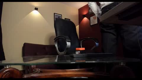 SERGIO THE SEX LAWYER online show from November 2025 07:57:02 PM