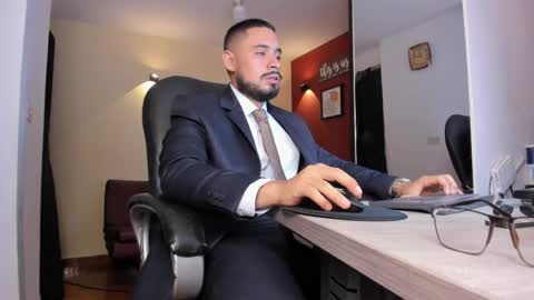 SERGIO THE SEX LAWYER online show from April 2026 03:33:02 AM