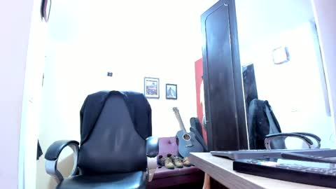 SERGIO THE SEX LAWYER online show from April 2026 03:09:01 AM