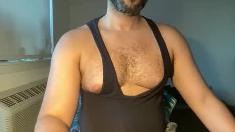 Snapshot of fuckyeahcoach chatting on June 2026 11:38:02 PM Muscle Bear Jock in Training online show from June 2026 11:38:02 PM