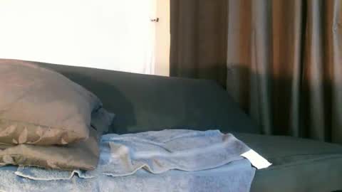 Snapshot of full4cefull chatting on November 2025 11:43:01 AM Pizzaz online show from November 2025 11:43:01 AM