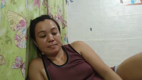 Snapshot of funluvnpinay4u chatting on February 2025 02:05:02 AM MAE online show from February 2025 02:05:02 AM