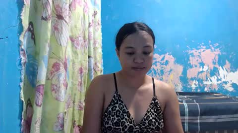 Snapshot of funluvnpinay4u chatting on April 2026 12:08:02 AM MAE online show from April 2026 12:08:02 AM