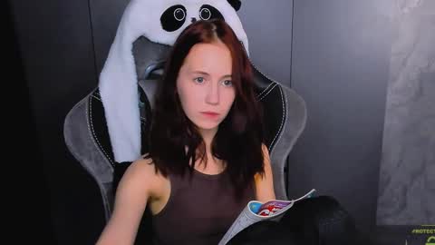 Eva online show from November 2025 04:40:02 PM