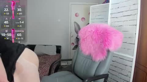 Snapshot of funny_bunny4 chatting on March 2025 04:10:01 PM funny_bunny4 online show from March 2025 04:10:01 PM