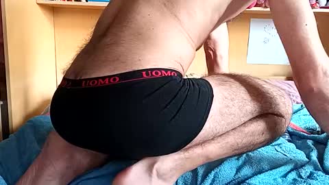 Italian men online show from January 2025 02:14:01 PM