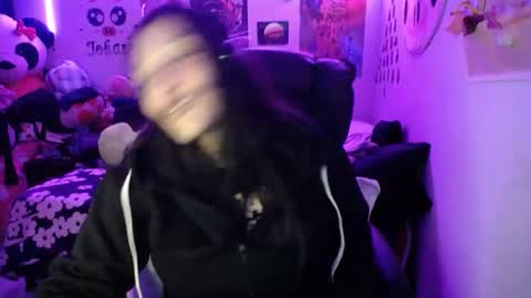 Snapshot of funny_weed_money chatting on March 2025 04:56:01 AM Linda Cataleya- mackenzie girls online show from March 2025 04:56:01 AM