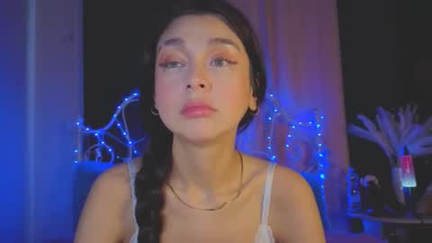 Tiffany online show from October 2025 03:38:01 AM