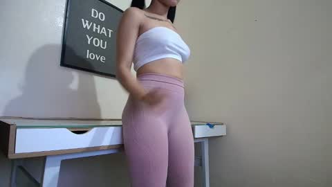 Snapshot of funsport_hot chatting on March 2026 04:18:02 AM Lissa and Ryan online show from March 2026 04:18:02 AM