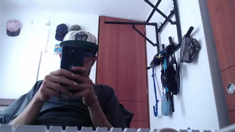 Snapshot of fvckhorneyguy chatting on May 2026 06:46:01 PM andrew online show from May 2026 06:46:01 PM