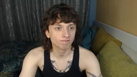 Ian online show from November 2025 12:13:01 AM