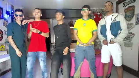 Snapshot of g4mens chatting on November 2025 03:35:01 PM G4MENS online show from November 2025 03:35:01 PM