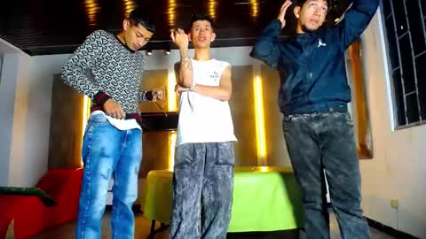 Snapshot of g4mens chatting on January 2026 04:12:02 PM G4MENS online show from January 2026 04:12:02 PM