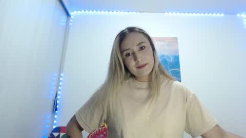 Gabriela online show from November 2025 10:34:02 PM