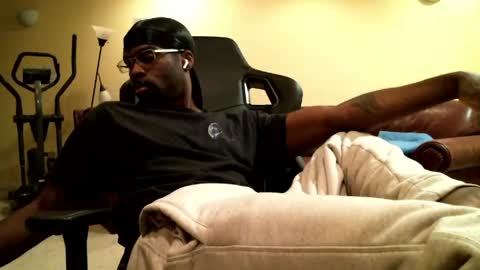 Snapshot of gabbc18 chatting on April 2026 03:31:02 AM James online show from April 2026 03:31:02 AM