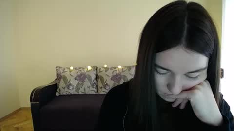 Jaklin online show from January 2025 11:46:01 AM