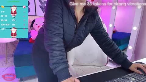 gabby_evanns online show from December 2024 07:41:02 PM