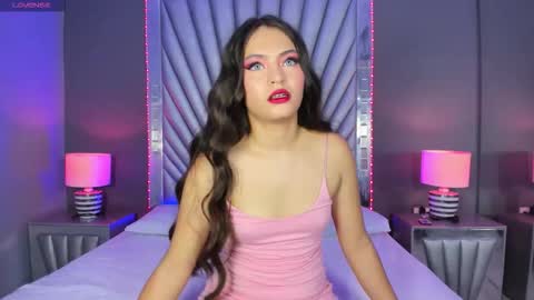 Gabbybale  online show from October 2025 11:40:01 AM