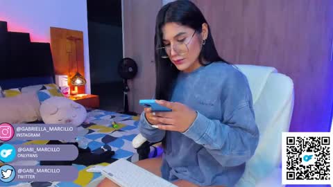 Snapshot of gabi_marcillo chatting on February 2025 04:14:02 AM Gabriella Marcillo online show from February 2025 04:14:02 AM