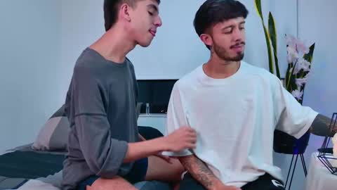 gabriel_and_geronimo online show from November 2025 01:37:01 AM