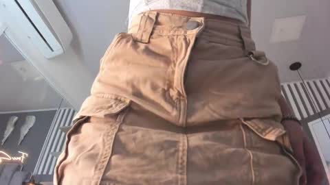 Snapshot of gabriela__gomez chatting on February 2025 10:28:02 AM Carolina online show from February 2025 10:28:02 AM