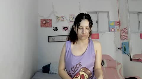 Snapshot of gabriela_duarte chatting on September 2025 05:53:02 AM Gabi online show from September 2025 05:53:02 AM