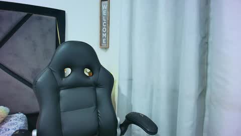 GABRIELA online show from September 2025 03:33:01 PM