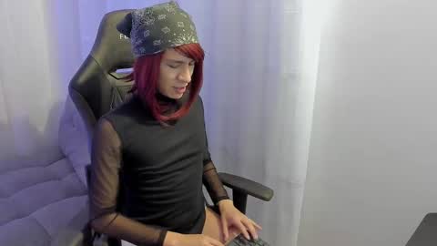 Snapshot of gabriele_love chatting on September 2025 12:40:01 PM gabriele_love online show from September 2025 12:40:01 PM