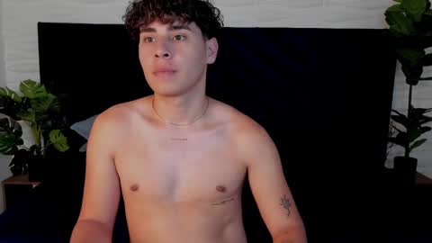 Snapshot of gabriell_ramirez_ chatting on February 2025 09:53:01 AM gabriell_ramirez_ online show from February 2025 09:53:01 AM