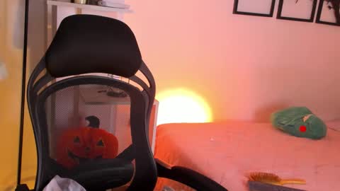 Gabriella online show from October 2025 09:04:02 PM