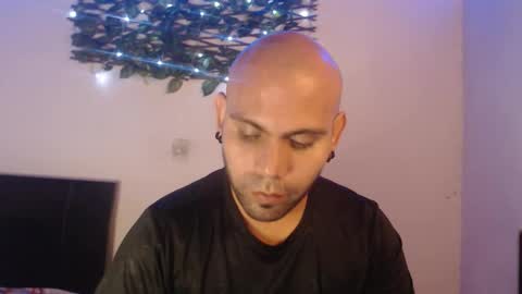 Snapshot of gabrielle_ramirez chatting on October 2025 10:29:02 PM Gabriel online show from October 2025 10:29:02 PM