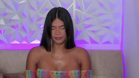 Gabriela  online show from October 2025 09:24:02 PM