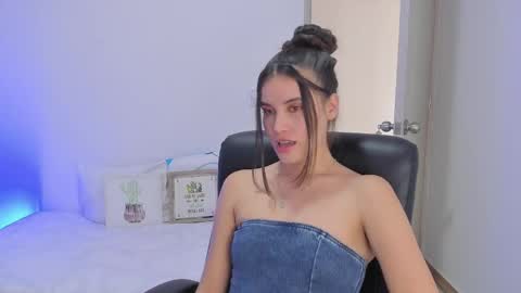 Gabriela online show from September 2025 08:21:02 PM