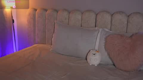 Aleja  online show from February 2025 11:29:02 AM