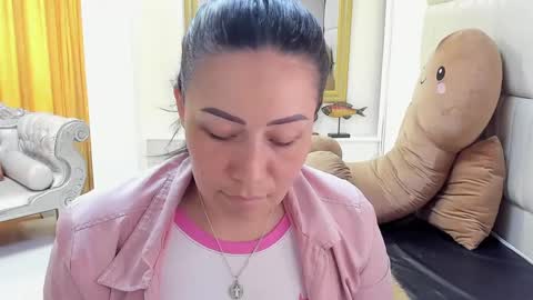 Snapshot of gaby_trent chatting on December 2024 03:31:02 PM gabriela online show from December 2024 03:31:02 PM