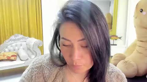Snapshot of gaby_trent chatting on January 2025 06:14:01 PM gabriela online show from January 2025 06:14:01 PM