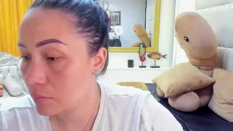 Snapshot of gaby_trent chatting on January 2025 04:28:02 PM gabriela online show from January 2025 04:28:02 PM
