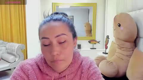 Snapshot of gaby_trent chatting on January 2025 09:14:02 PM gabriela online show from January 2025 09:14:02 PM
