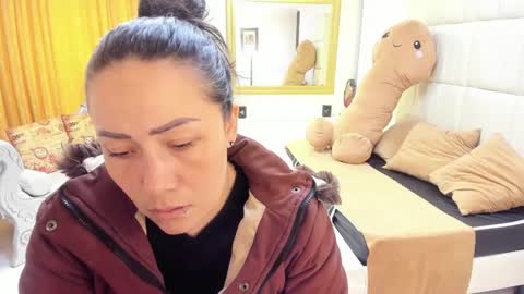 Snapshot of gaby_trent chatting on October 2025 02:07:01 PM gabriela online show from October 2025 02:07:01 PM
