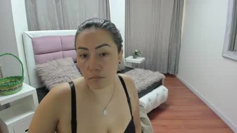 Snapshot of gaby_trent chatting on June 2026 04:48:01 PM gabriela online show from June 2026 04:48:01 PM
