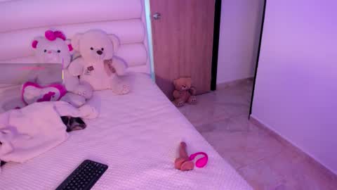 Snapshot of gabydesire chatting on September 2025 05:23:01 AM GABY DESIRE online show from September 2025 05:23:01 AM