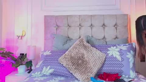 Snapshot of gabyevans4 chatting on April 2026 12:17:02 PM GabyEvans online show from April 2026 12:17:02 PM