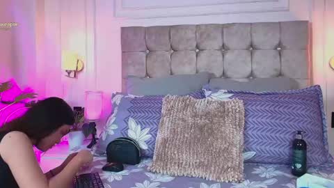 Snapshot of gabyevans4 chatting on April 2026 12:08:02 PM GabyEvans online show from April 2026 12:08:02 PM