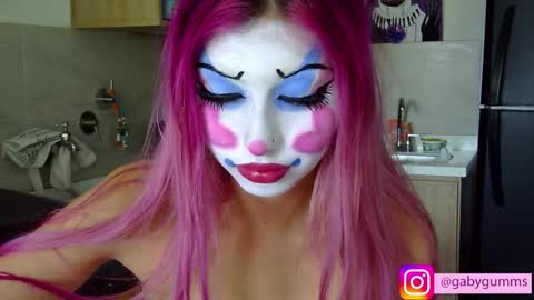 gabygumms online show from October 2025 02:10:01 PM