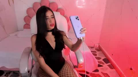 Snapshot of gabyowenss_ chatting on April 2026 09:32:01 PM Gaby Owens online show from April 2026 09:32:01 PM