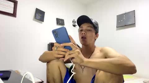 gadiel_sex online show from November 2025 11:48:01 PM